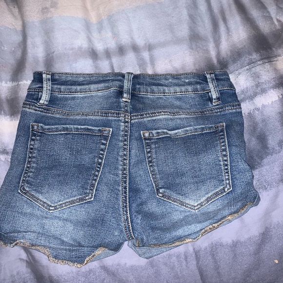 too small - Picture 2 of 2